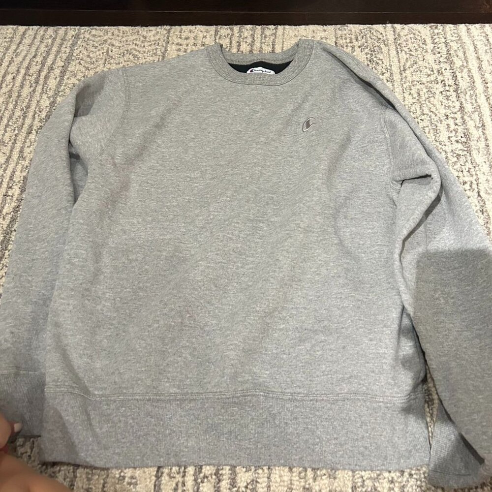 Champion Grey Crewneck, Size M